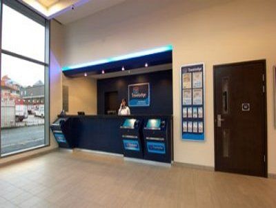 Travelodge Manchester Central Arena Екстериор снимка